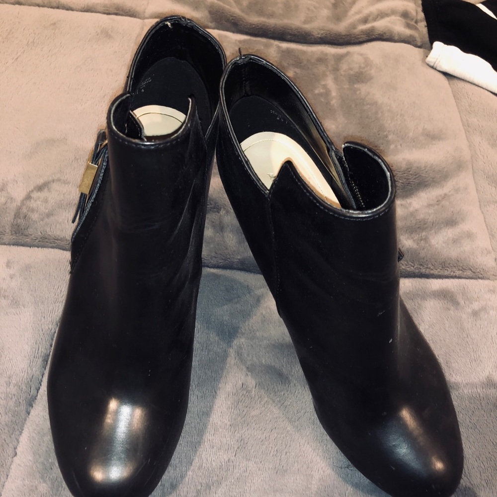 aldo booties - Picture 3 of 3